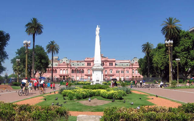 Casa Rosada – Plaza de Mayo